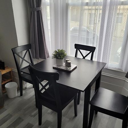 2 Bed Flat In Lambeth Apartment London Bagian luar foto